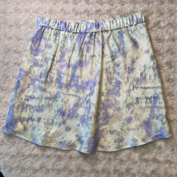 ZARA Floral Skirt NWT Size S (Bx 7) - Picture 2 of 8